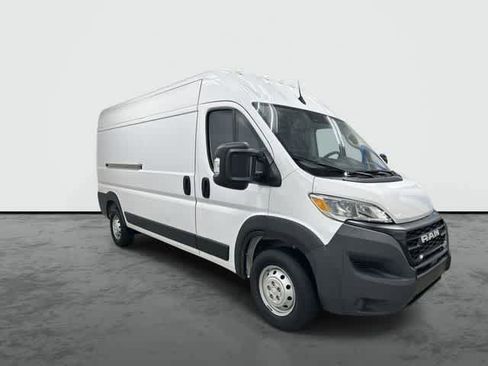 Used 2023 RAM ProMaster 2500 FWD image 5