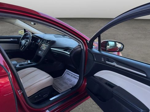 Used 2017 Ford Fusion Energi Titanium image 15