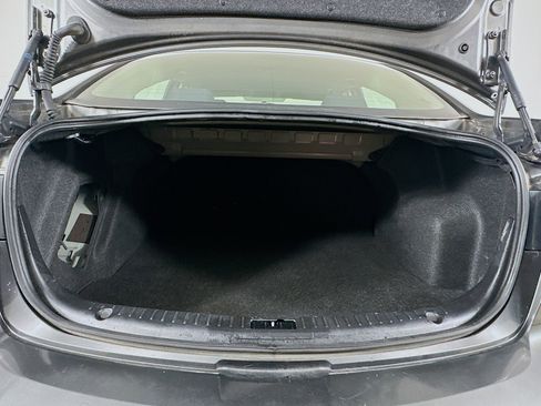 Used 2011 MAZDA MAZDA3 i Touring FWD image 26