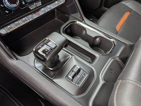 Certified 2023 GMC Sierra 1500 AT4 w/ AT4 Preferred Package image 21