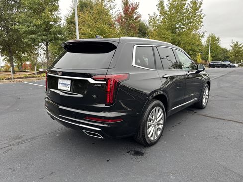 Used 2025 Cadillac XT6 Premium Luxury w/ Technology Package image 9