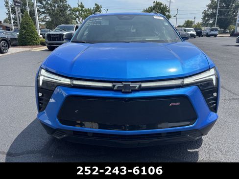Used 2024 Chevrolet Blazer EV RS RWD image 2