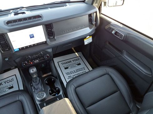 New 2025 Ford Bronco Badlands AWD/4WD image 16