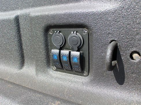 Used 2023 Jeep Gladiator Rubicon w/ Trailer Tow Package AWD/4WD image 25