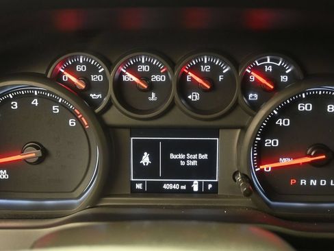 Used 2022 Chevrolet Silverado 1500 Custom RWD image 13