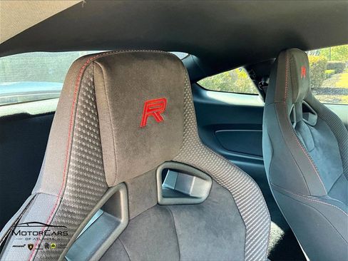 Used 2017 Ford Mustang Shelby GT350R w/ GT350R Equipment Group 920A image 31