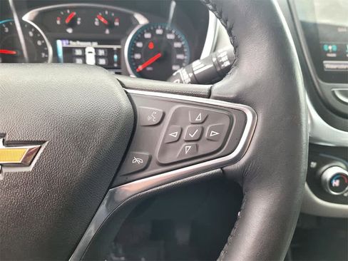 Used 2018 Chevrolet Equinox Premier image 25