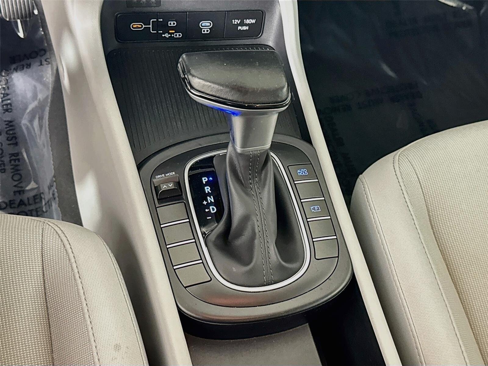Certified 2024 Hyundai Kona SEL FWD image 17