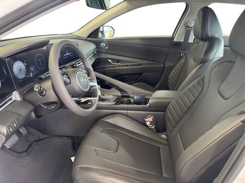 New 2026 Hyundai Elantra SEL Sport Premium FWD image 9