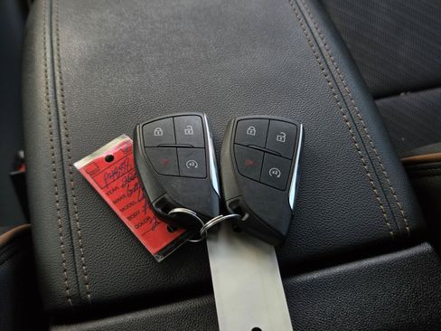 Used 2024 GMC Canyon AT4 w/ AT4 Premium Package AWD/4WD image 29