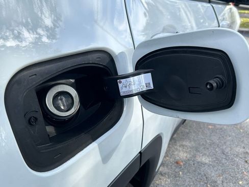 Certified 2025 Jeep Compass Latitude w/ Altitude Special Edition image 35