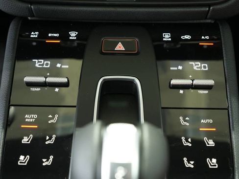 New 2026 Porsche Macan S image 21