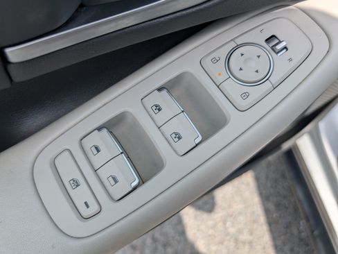 Used 2024 Hyundai Sonata SEL FWD image 16