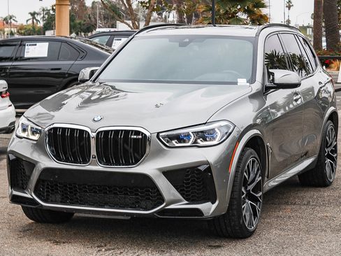 Used 2021 BMW X5 M w/ Executive Package AWD/4WD image 3