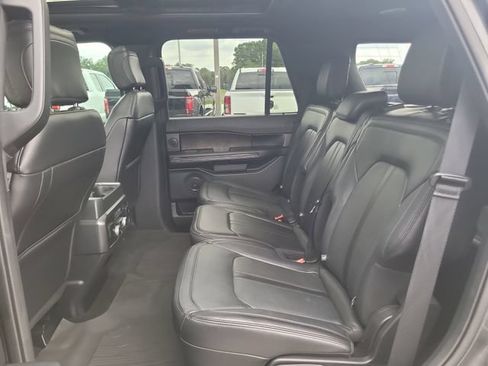 Used 2020 Ford Expedition Limited w/ Equipment Group 301A AWD/4WD image 16