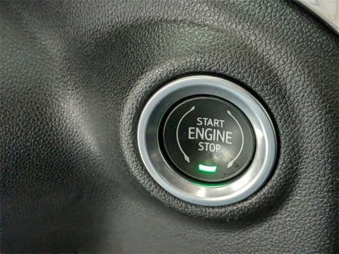 Certified 2022 Chevrolet Silverado 1500 Custom image 22