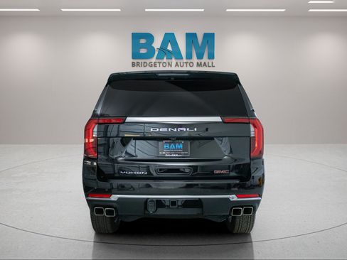 Used 2025 GMC Yukon Denali AWD/4WD image 6