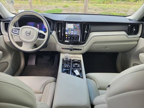 Used 2023 Volvo XC60 B5 Ultimate w/ Climate Package AWD/4WD image 15