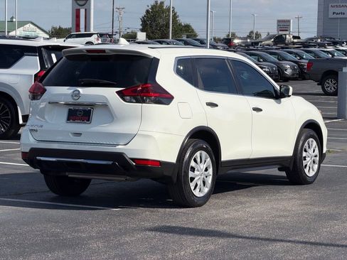 Used 2020 Nissan Rogue S FWD image 5
