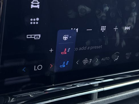 New 2025 Lincoln Nautilus Premier w/ Equipment Group 102A image 20