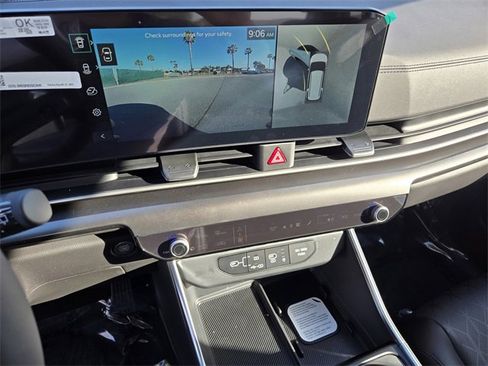 New 2026 Kia Carnival SX image 11