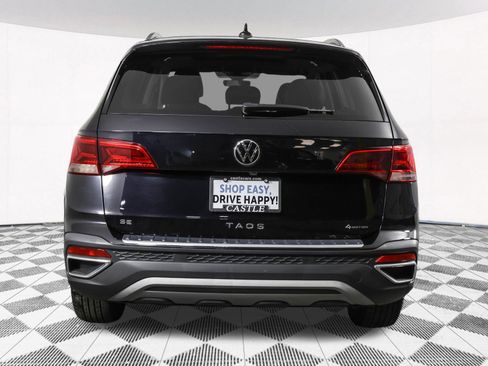 Used 2023 Volkswagen Taos SE w/ Panoramic Sunroof Package AWD/4WD image 16