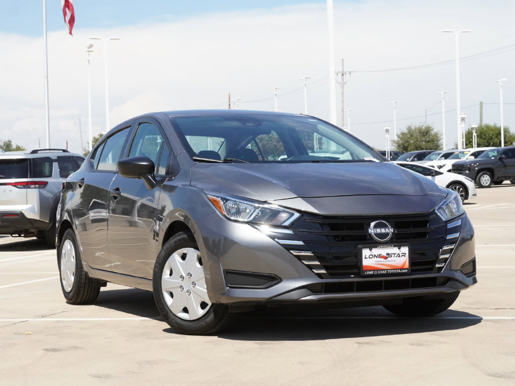 Used 2024 Nissan Versa S w/ Trunk Package FWD image 2