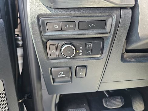 Used 2022 Ford F150 Lariat w/ Equipment Group 502A High AWD/4WD image 35
