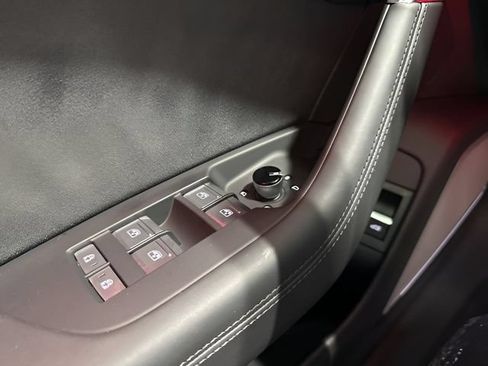 Used 2023 Audi RS 6 w/ Executive Package AWD/4WD image 22