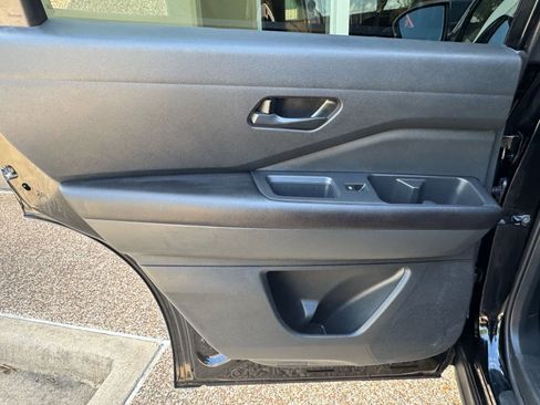 Used 2024 Nissan Pathfinder Rock Creek image 29