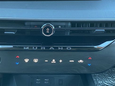 Certified 2025 Nissan Murano SV image 25