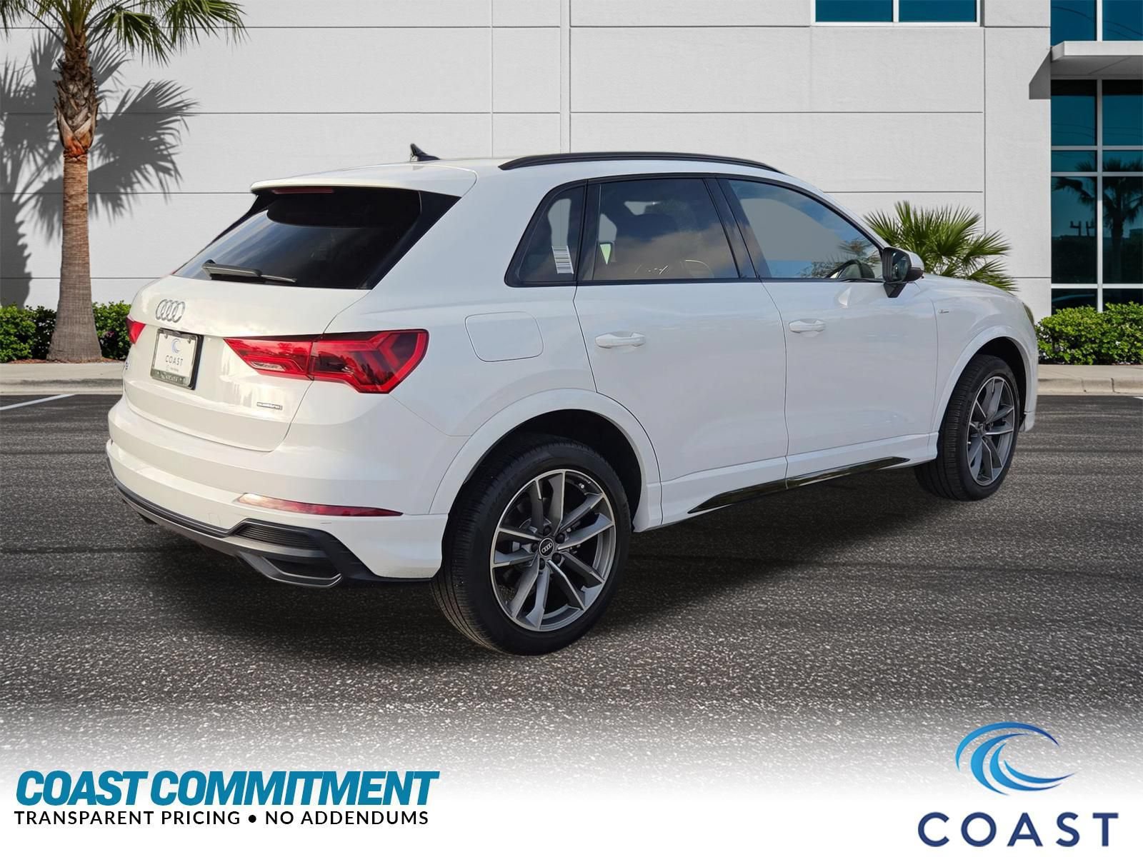 Used 2021 Audi Q3 2.0T Premium w/ Black Optic Sport Package AWD/4WD image 6