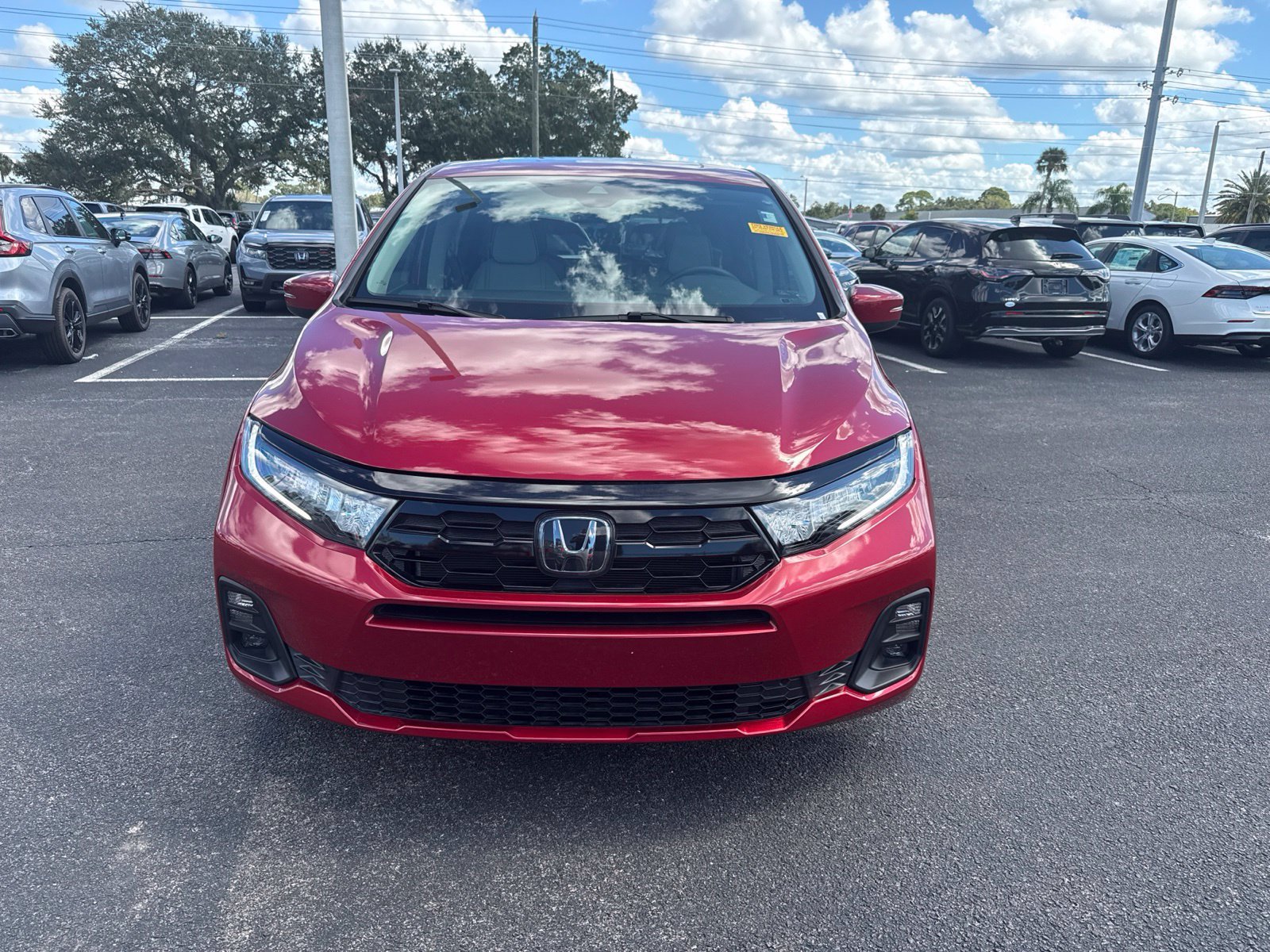 Certified 2025 Honda Odyssey Touring image 2