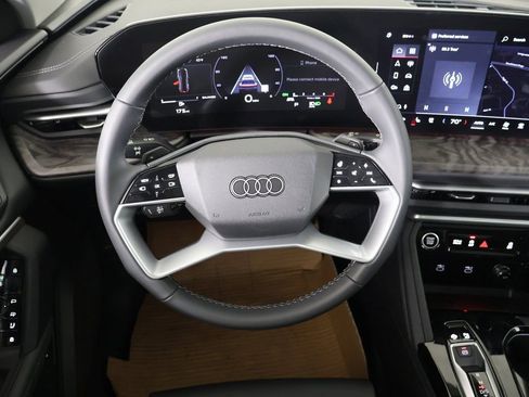 New 2025 Audi Q5 Prestige image 29