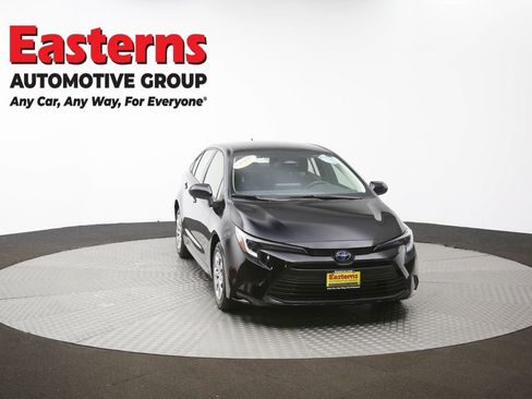 Used 2025 Toyota Corolla LE FWD image 53