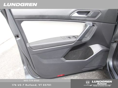 Used 2019 Volkswagen Tiguan SE AWD/4WD image 17