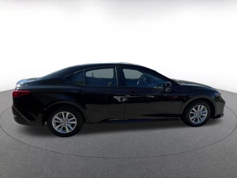 Used 2025 Toyota Camry LE image 16