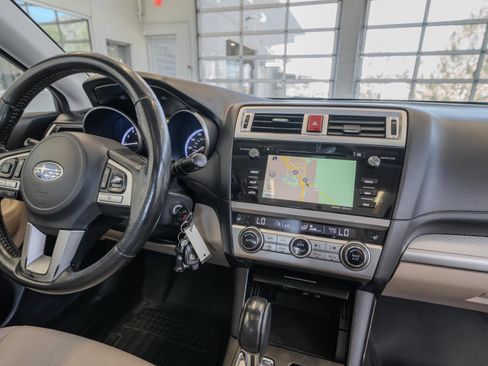 Used 2015 Subaru Legacy 2.5i Premium AWD/4WD image 19