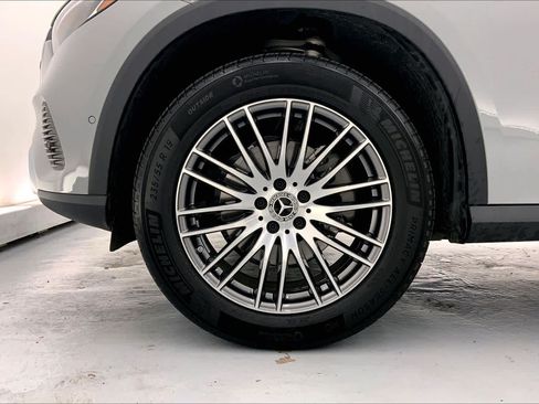 Used 2026 Mercedes-Benz GLC 300 image 9