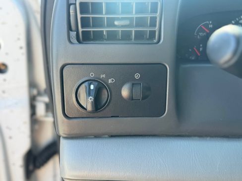 Used 2003 Ford F350 XLT RWD image 14