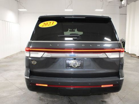 Used 2023 Lincoln Navigator Reserve image 8