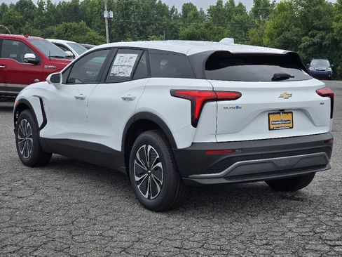 New 2025 Chevrolet Blazer EV LT image 18
