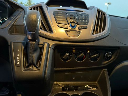 Used 2019 Ford Transit 150 XLT image 16