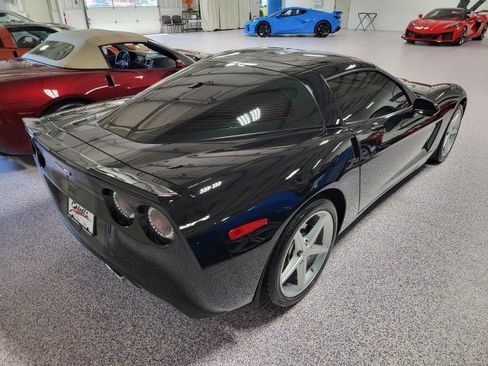 Used 2011 Chevrolet Corvette Coupe w/ 1LT RWD image 4