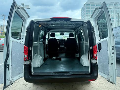 Used 2017 Mercedes-Benz Metris image 31