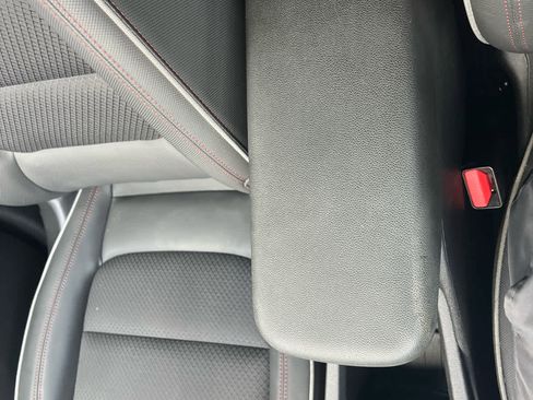 Used 2023 Chevrolet TrailBlazer RS w/ Sun and Liftgate Package image 29