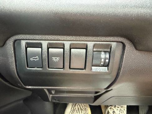 Used 2025 Subaru Ascent Touring image 36