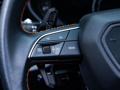 Used 2023 Lamborghini Urus S image 32