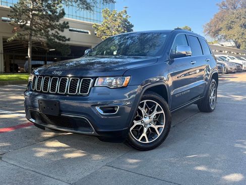 Used 2019 Jeep Grand Cherokee Limited image 2