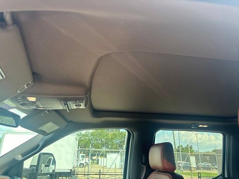 Used 2019 Ford F250 King Ranch w/ King Ranch Ultimate Package AWD/4WD image 3